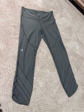 Under Armour Gray Cropped Compression Leggings